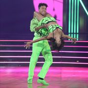 dancing with the stars lift rule