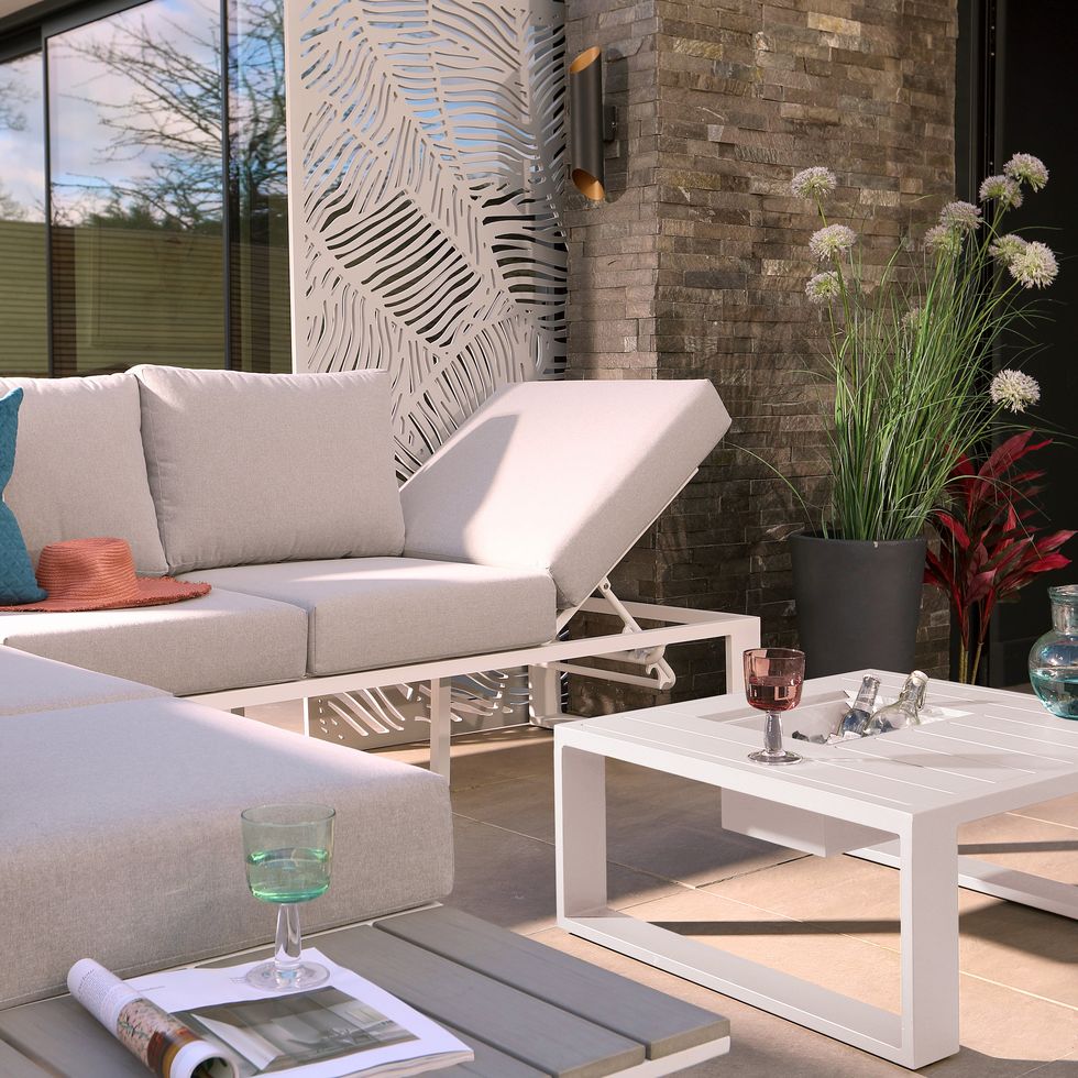 danetti, savannah white modular garden lounge set