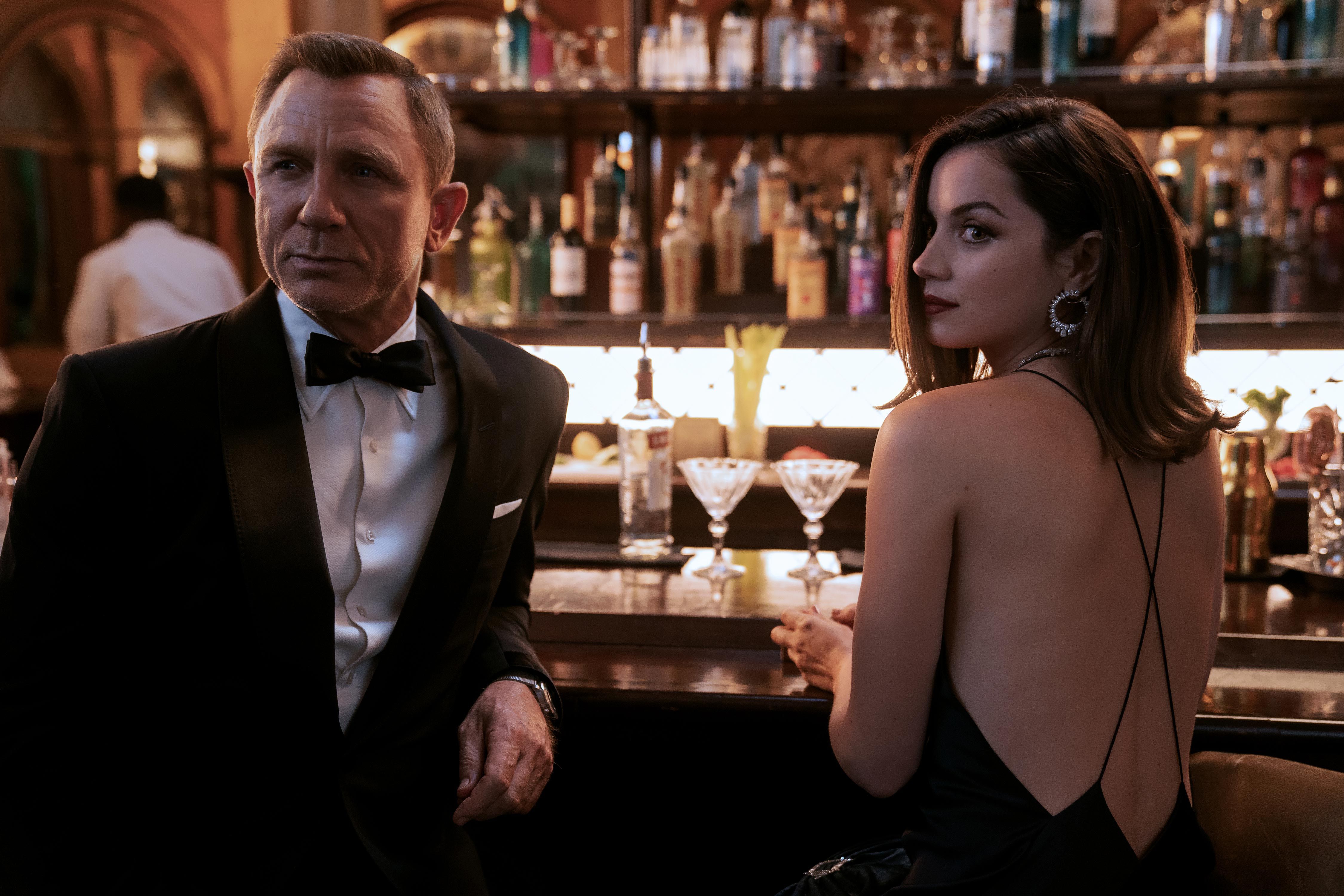 No Time to Die's lack of sex for James Bond isn't the problem