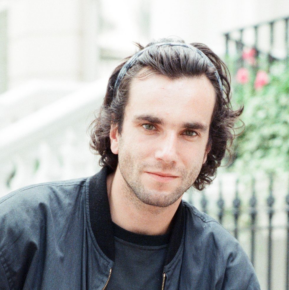 daniel day lewis, actor, 1st august 1989. (photo by john shenton/mirrorpix/getty images)