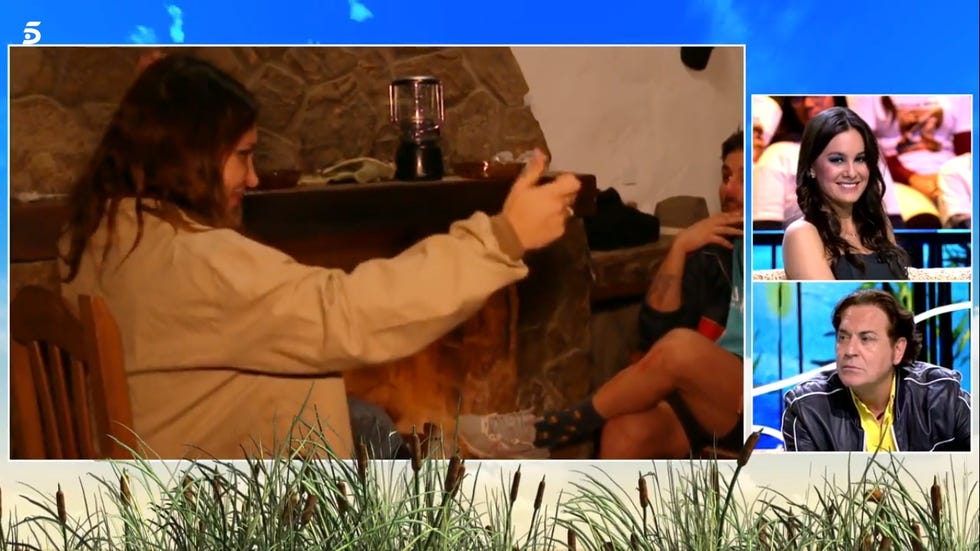 daniela, israel y manu sentado