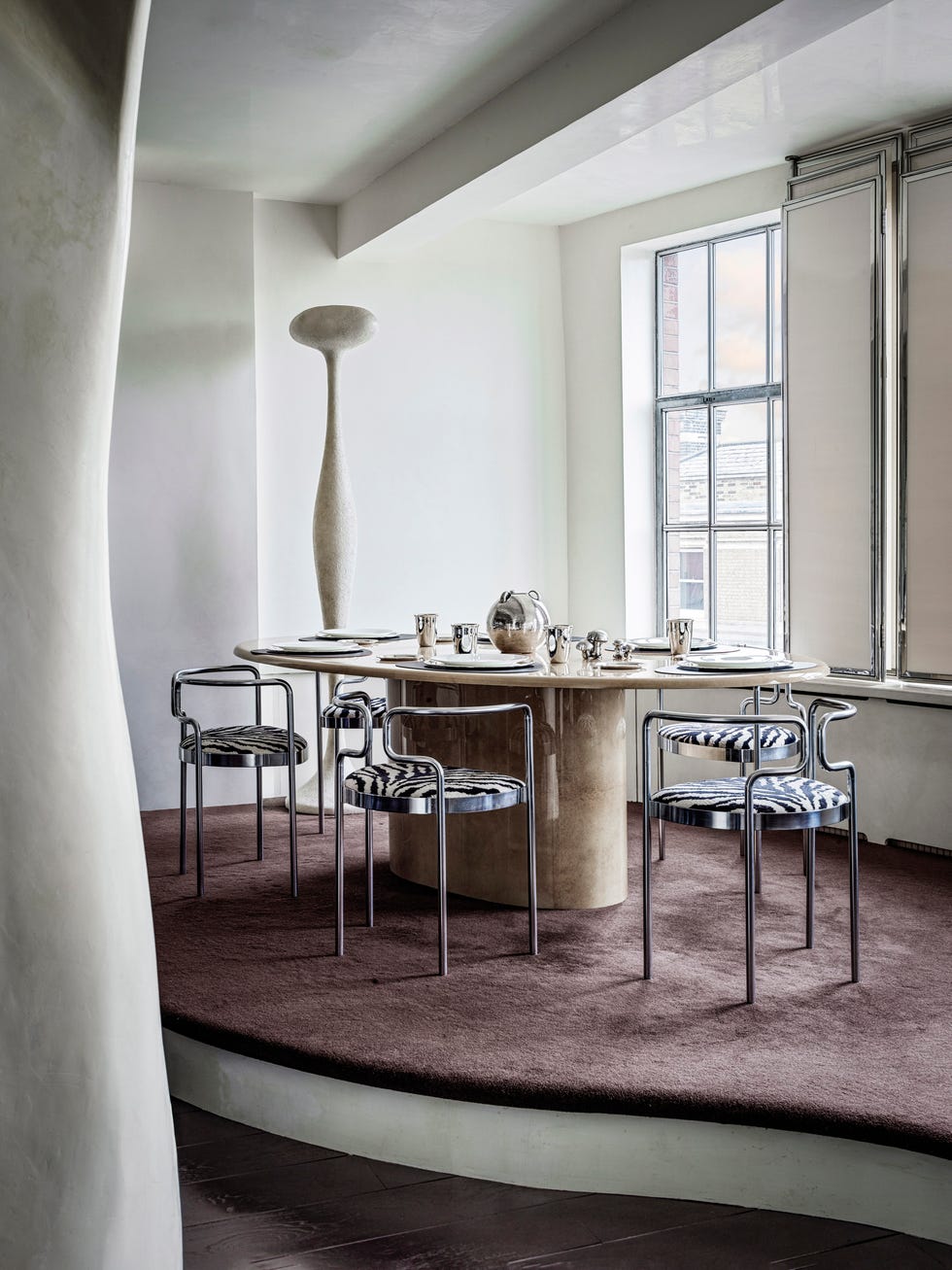 clerkenwell home designed by danielle moudaber dining area
