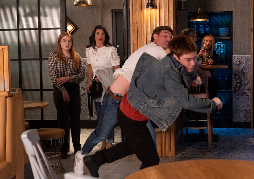 EMBARGOED UNTIL 22/07/2025 00:01 Danielle Silverton, Theo Silverton, Miles Silverton, Coronation Street danielle silverton, theo silverton, miles silverton, coronation street