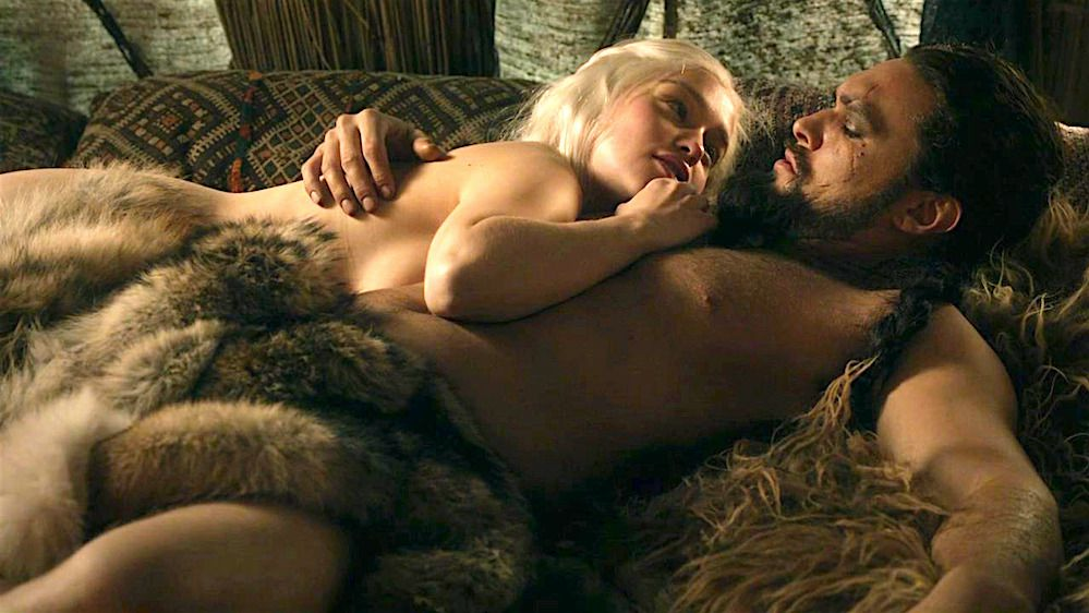 999px x 562px - Emilia Clarke Sex on Game of Thrones - Daenerys Actress Reveals How She  Feels About Nudity on GoT