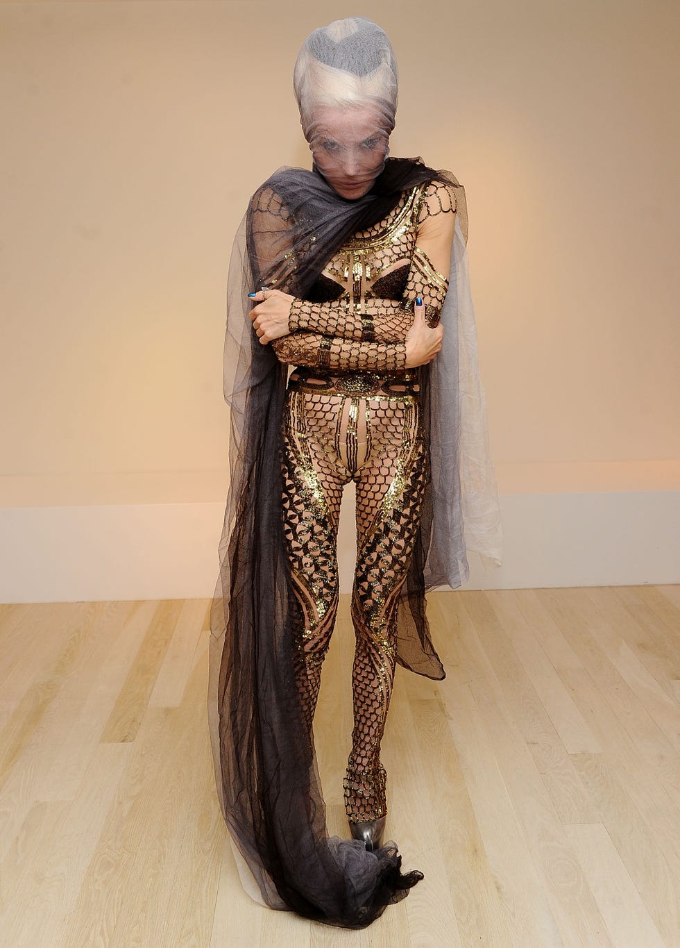 barneys new york features daphne guinness preparing for the met gala in madison avenue windows