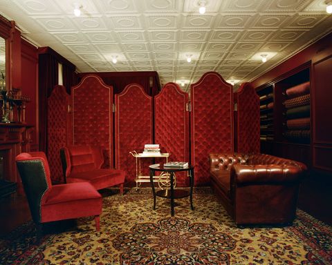 Room, Interior design, Red, Building, Furniture, Ceiling, Decoration, Carpet, Floor, Architecture, 