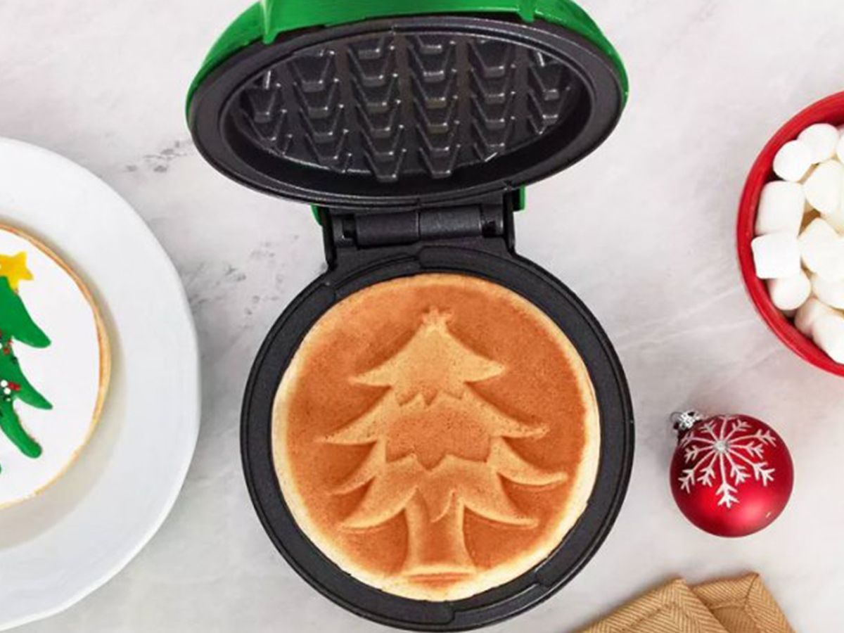 Christmas Tree Mini Waffle Maker