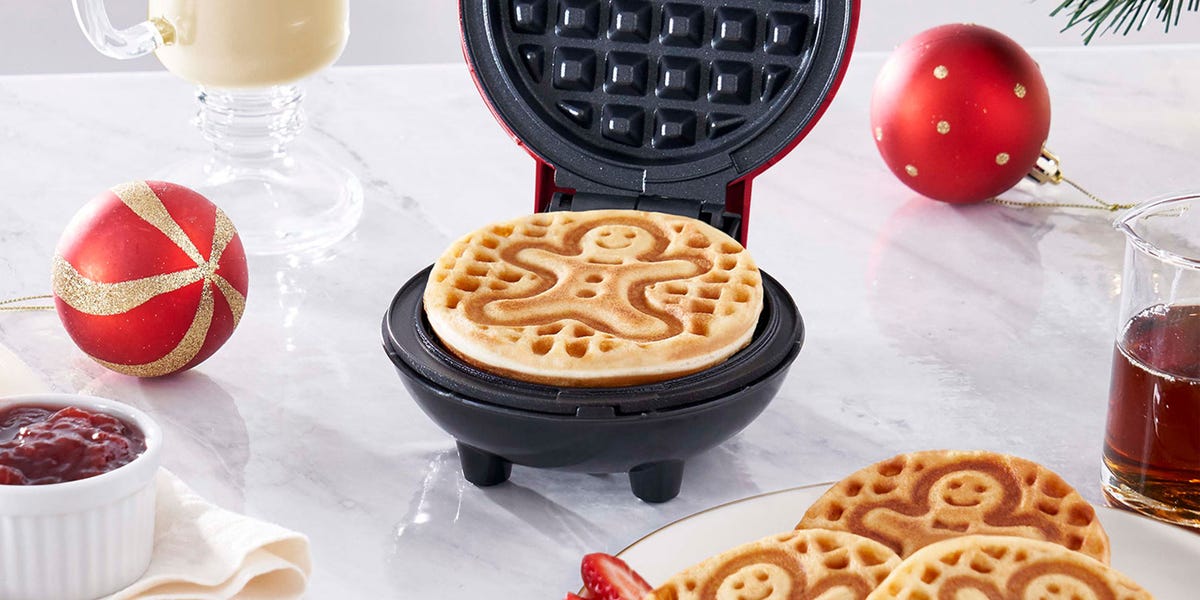 Dash Gingerbread Man Mini Waffle Maker