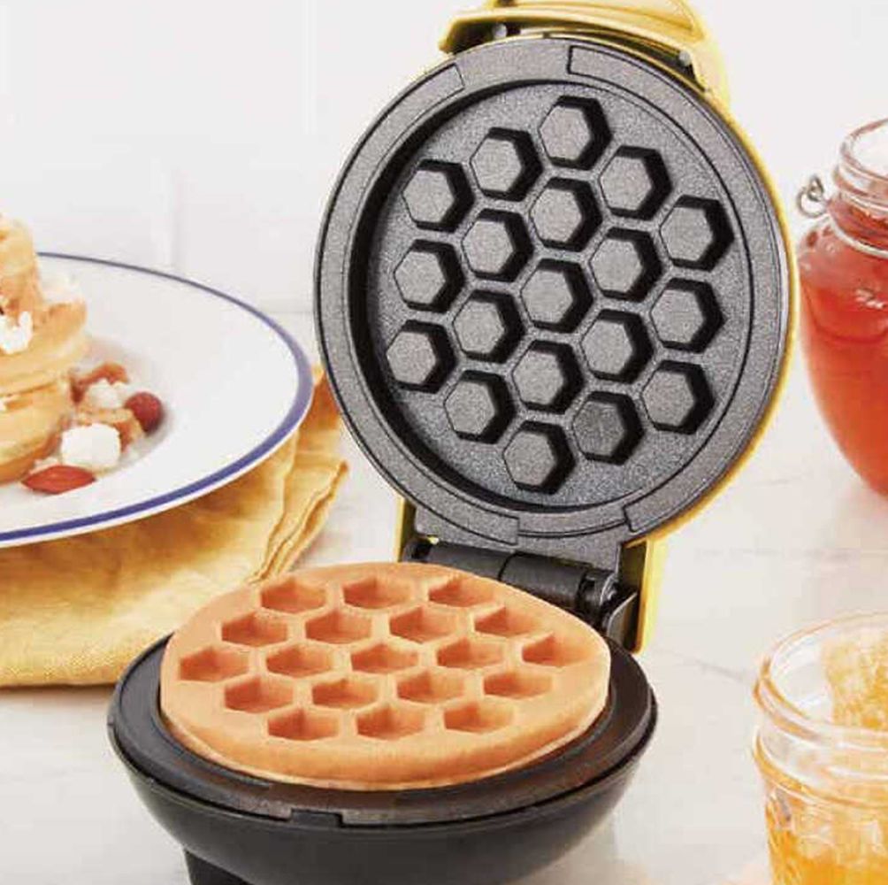 Dash Mini Honeycomb Waffle Maker