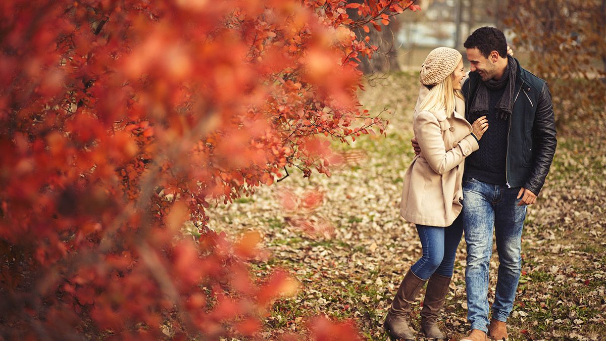preview for 15 Romantic Fall Date Ideas