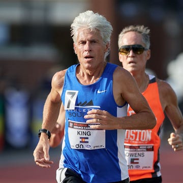 Eyewear, Arm, Leg, Endurance sports, Human body, Sports uniform, Human leg, Sleeveless shirt, Recreation, Running, Eyewear, Arm, Leg, Endurance sports, Human body, Sports uniform, Human leg, Sleeveless shirt, Recreation, Running,