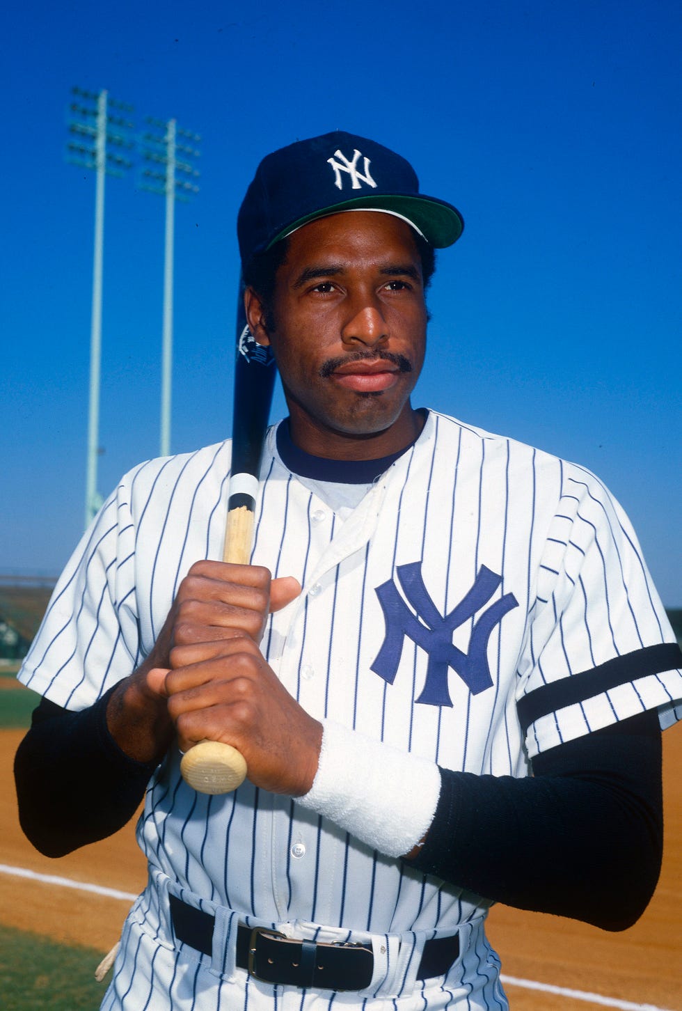 On this date in 1980: Dave Winfield signs richest contract in sports  history 