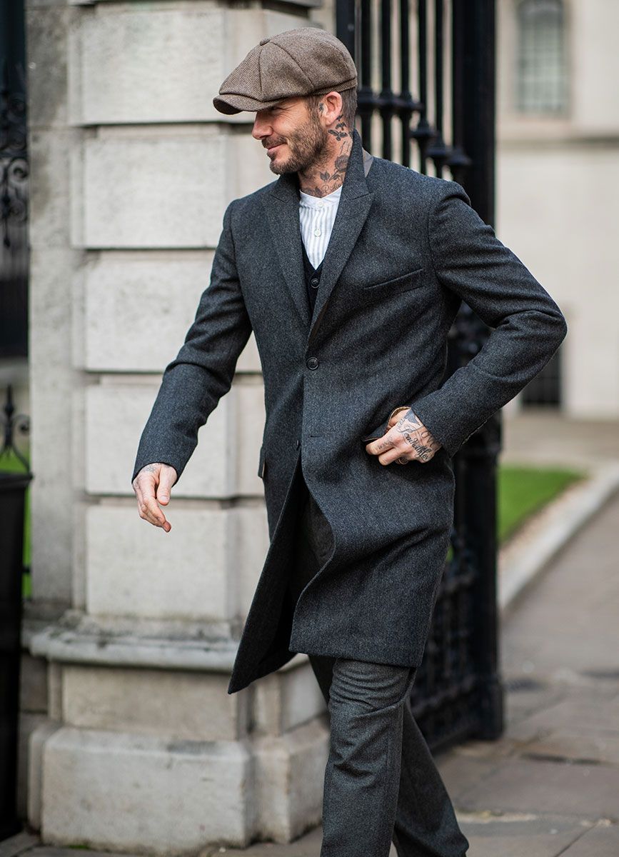 Cabecear Enviar Impuestos Así es como David Beckham eleva el estilo Peaky Blinders con su marca Kent  & Curwen