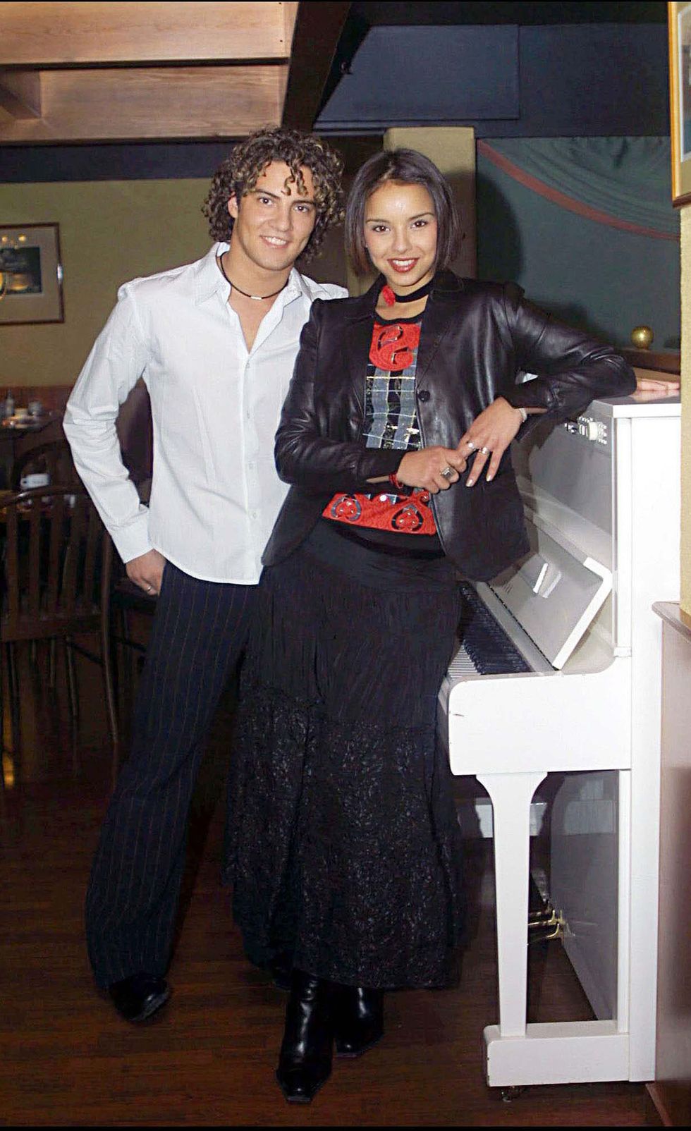 los cantantes al inicio de su relación en 2002