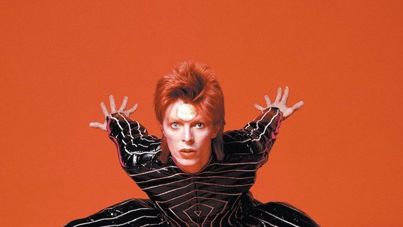 È morto Kansai Yamamoto, lo stilista giapponese di David Bowie