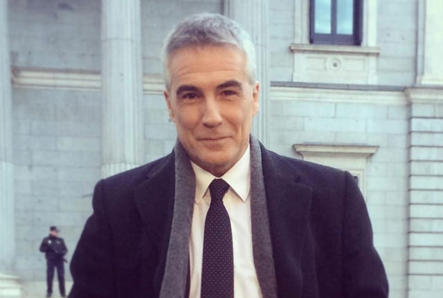 White-collar worker, Suit, Businessperson, Official, 