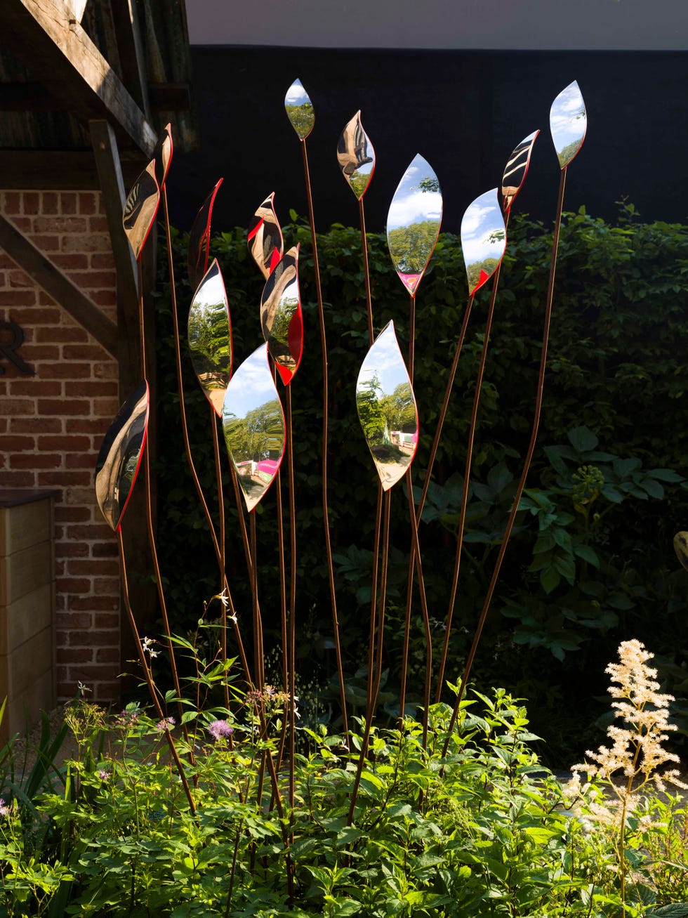 David Harber Unveils A New Sundial at the RHS Chelsea Flower Show