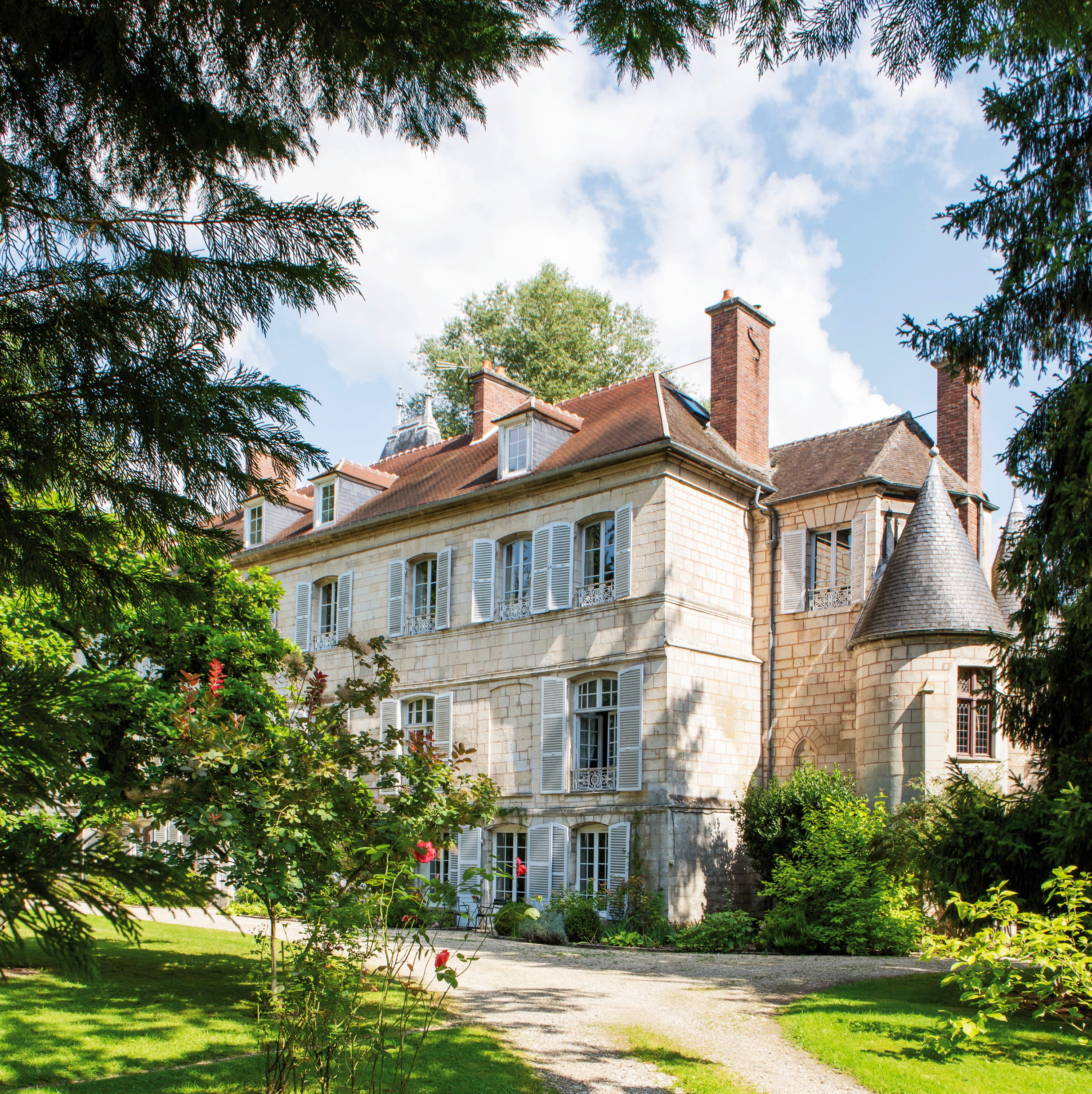 This Manor House Apartment Will Make You Fall in Love with the French Countryside