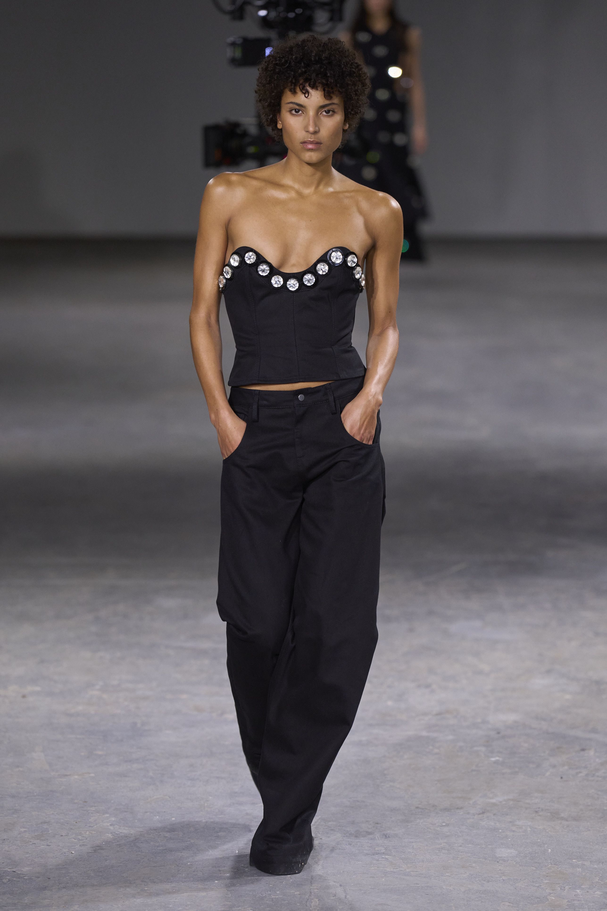 デヴィッド コーマ（DAVID KOMA）2024-25秋冬コレクション