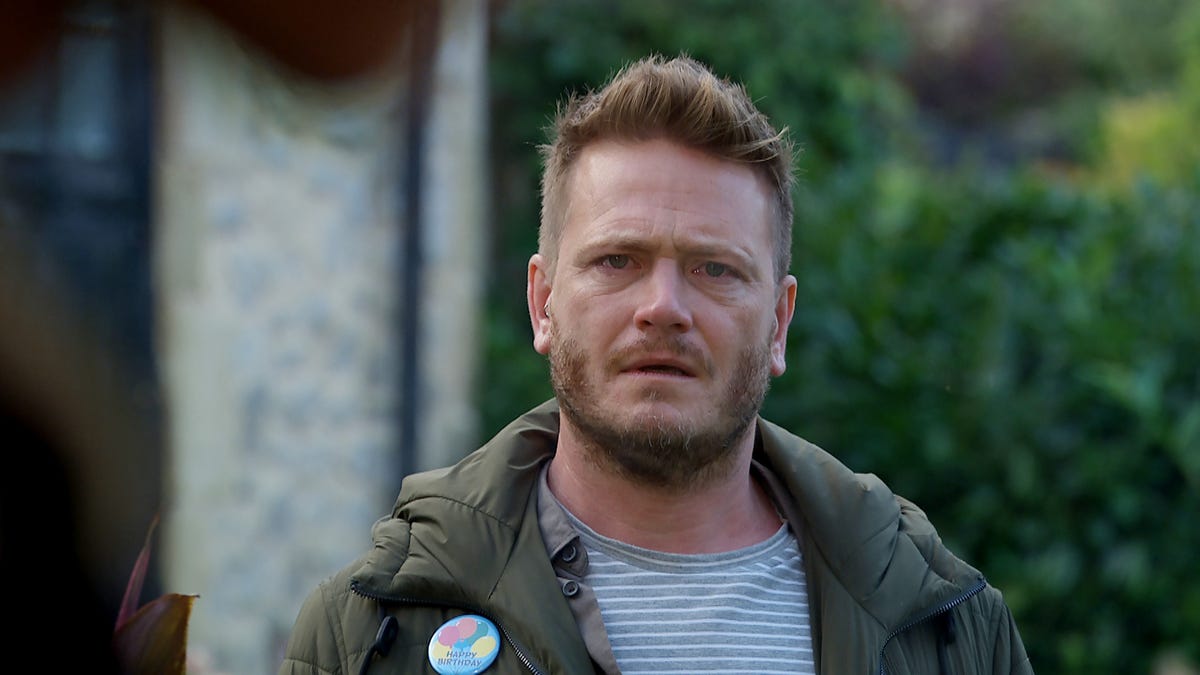 Spoilers d’Emmerdale – David Metcalfe compare Victoria à Maya dans une dispute dramatique à propos de Jacob