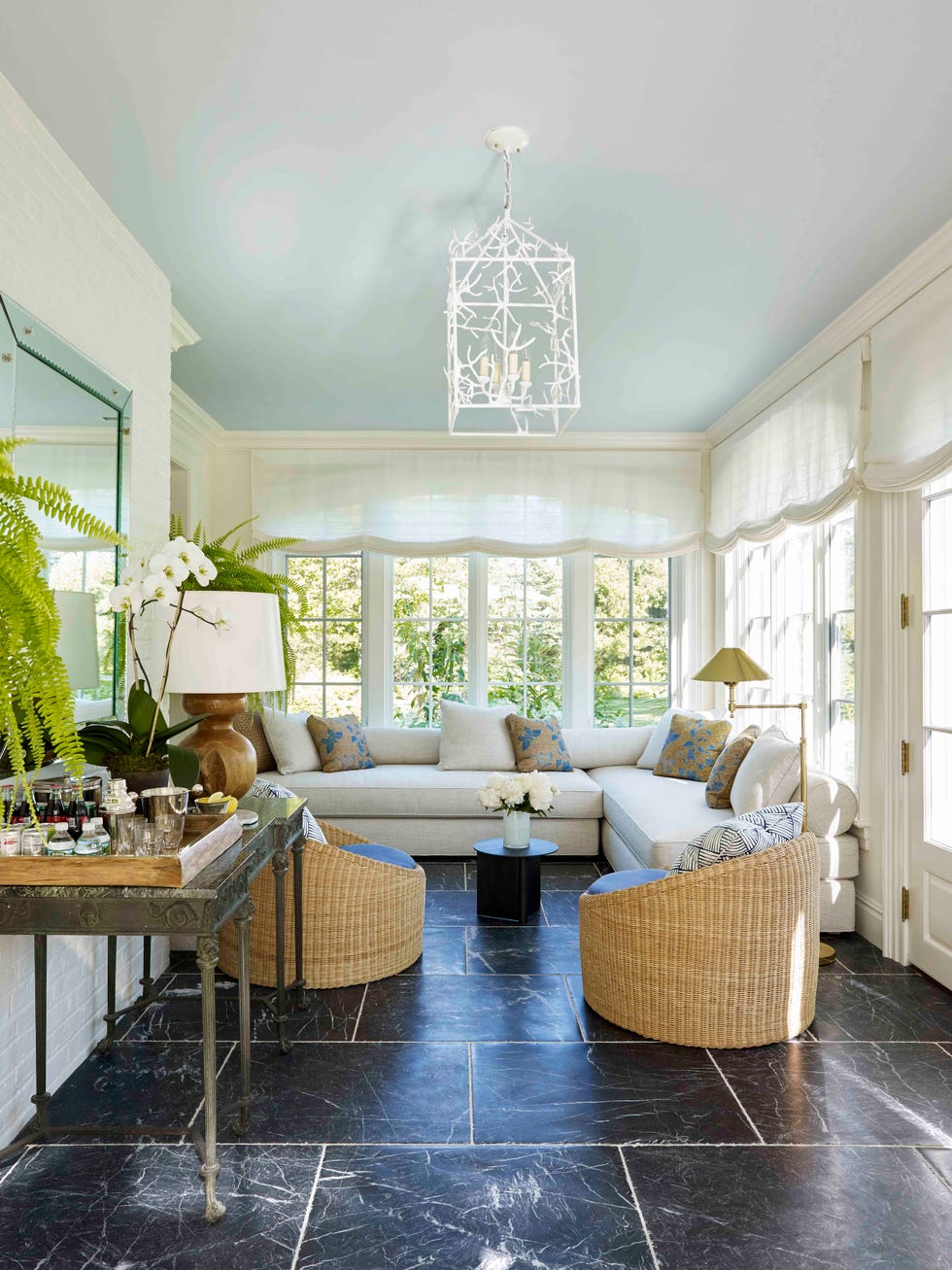 25 Beautiful Sunroom Decor Ideas, Straight from Designers