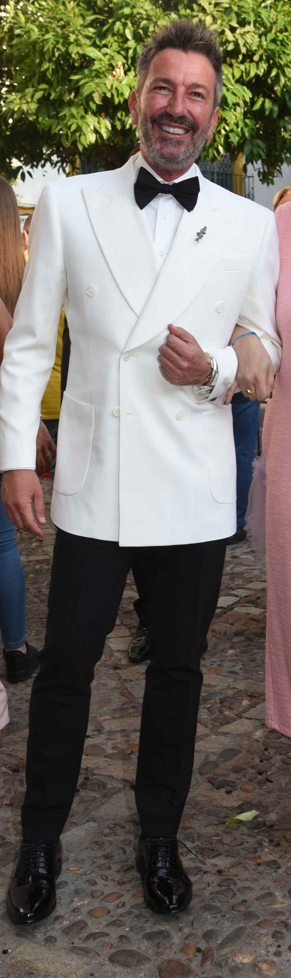 raúl prieto y joaquín torres todos los detalles de su boda de lujo en sevilla