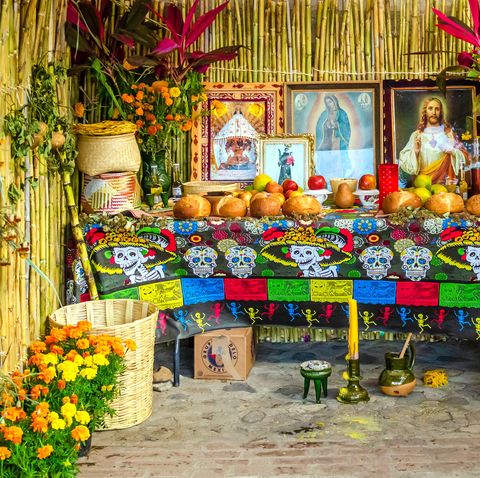 a day of the dead altar in mexico