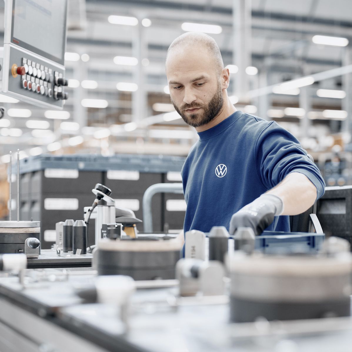 Volkswagen to Open of Six Battery Plants