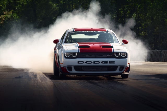 Dodge Direct Connection Will Build You an 885-HP Challenger With a Full ...