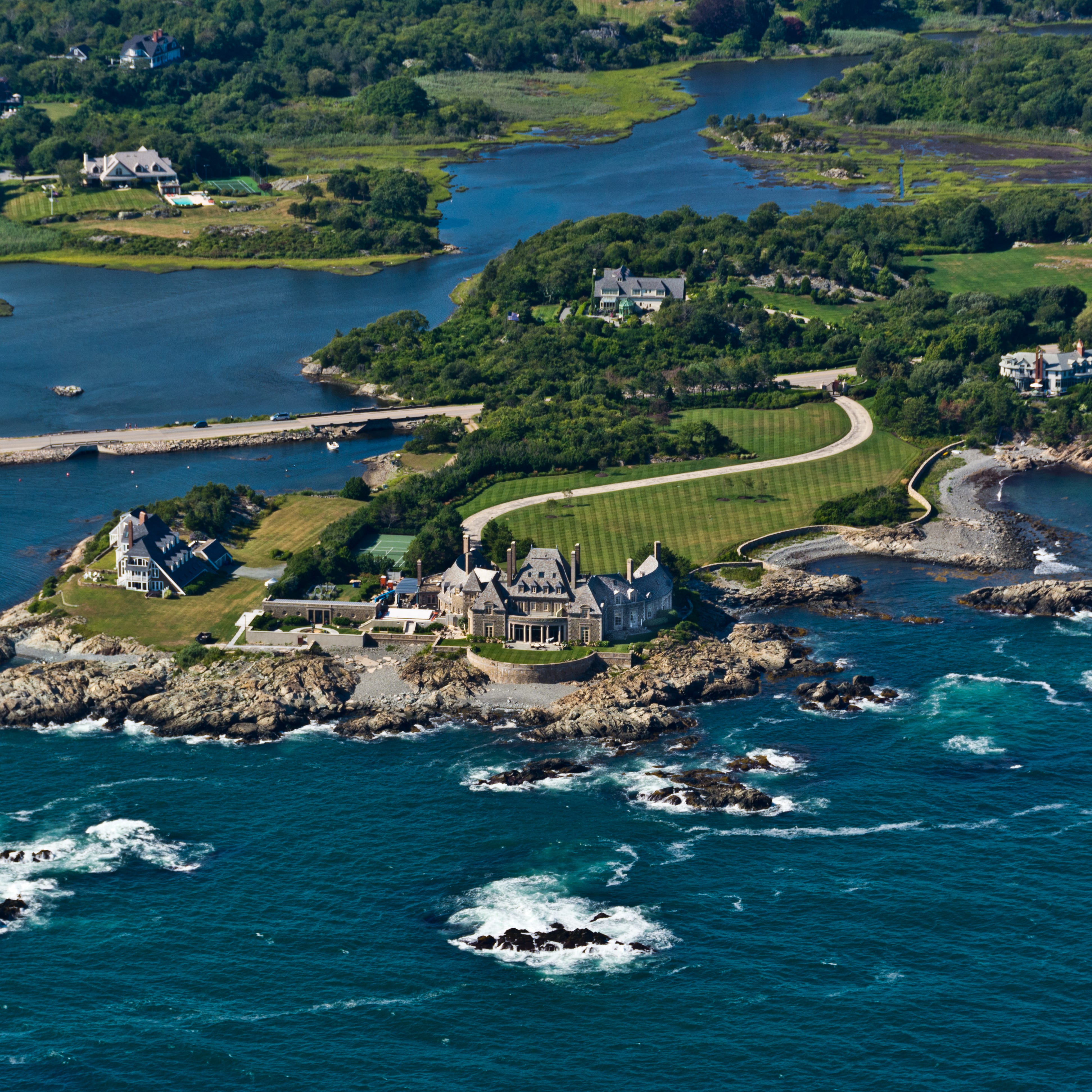 A Snob's Guide to Newport