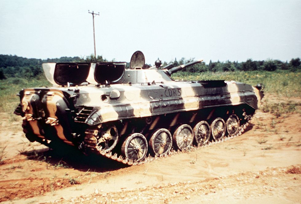 bmp infantry fighting vehicle