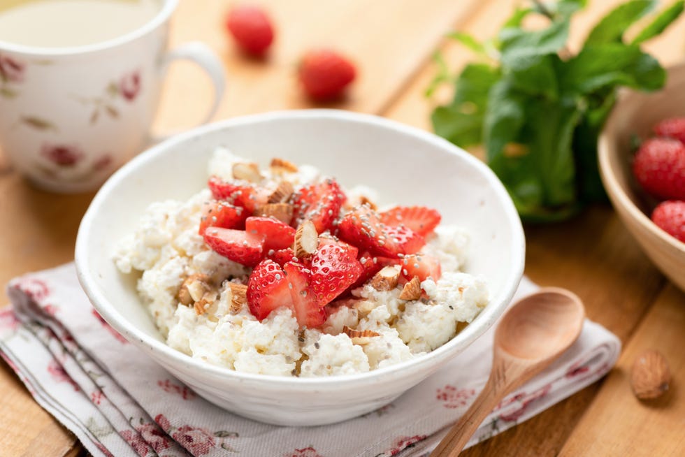 cottage cheese met chiazaad en aardbeien