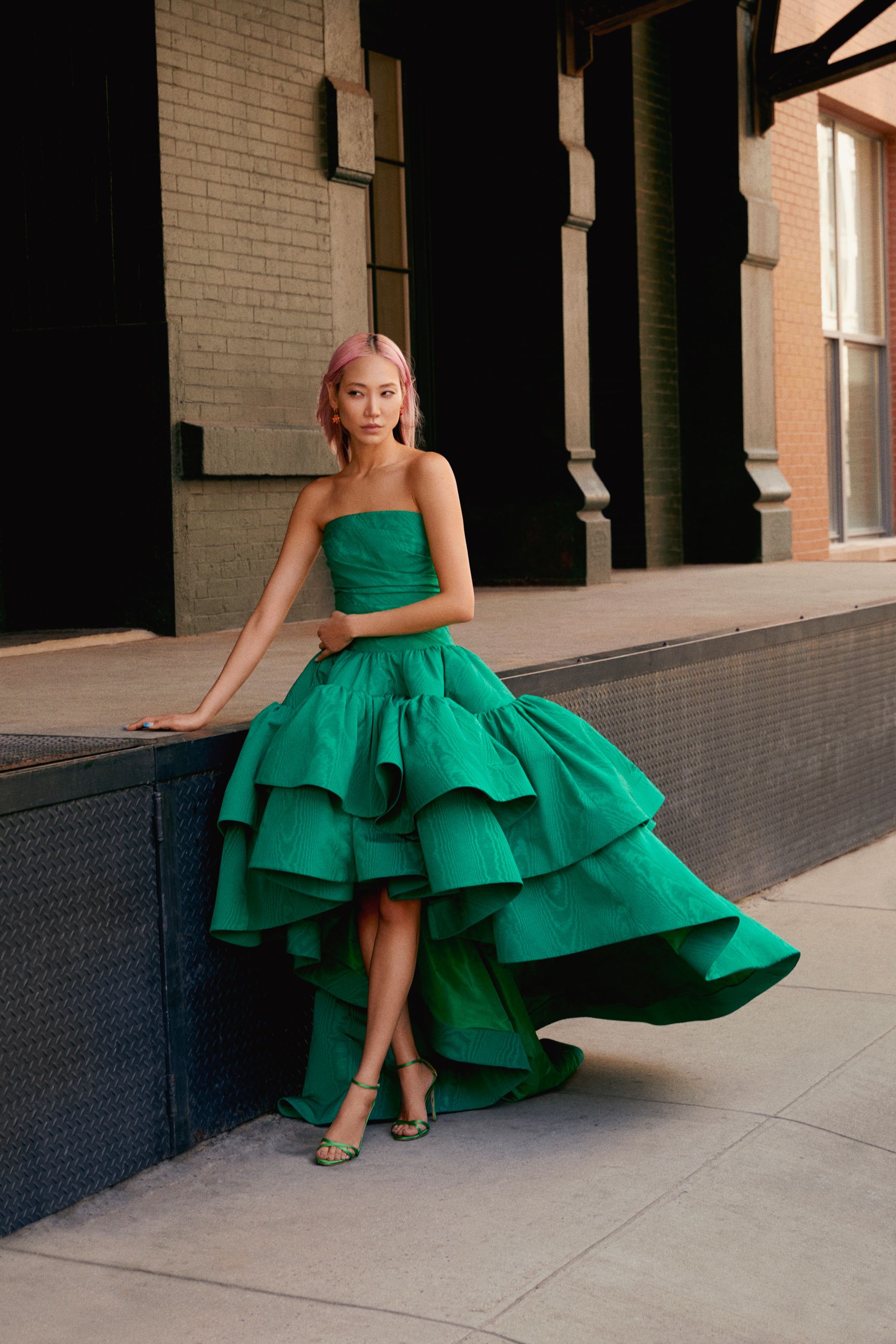 オスカー デ ラ レンタ（OSCAR DE LA RENTA）」2022春夏