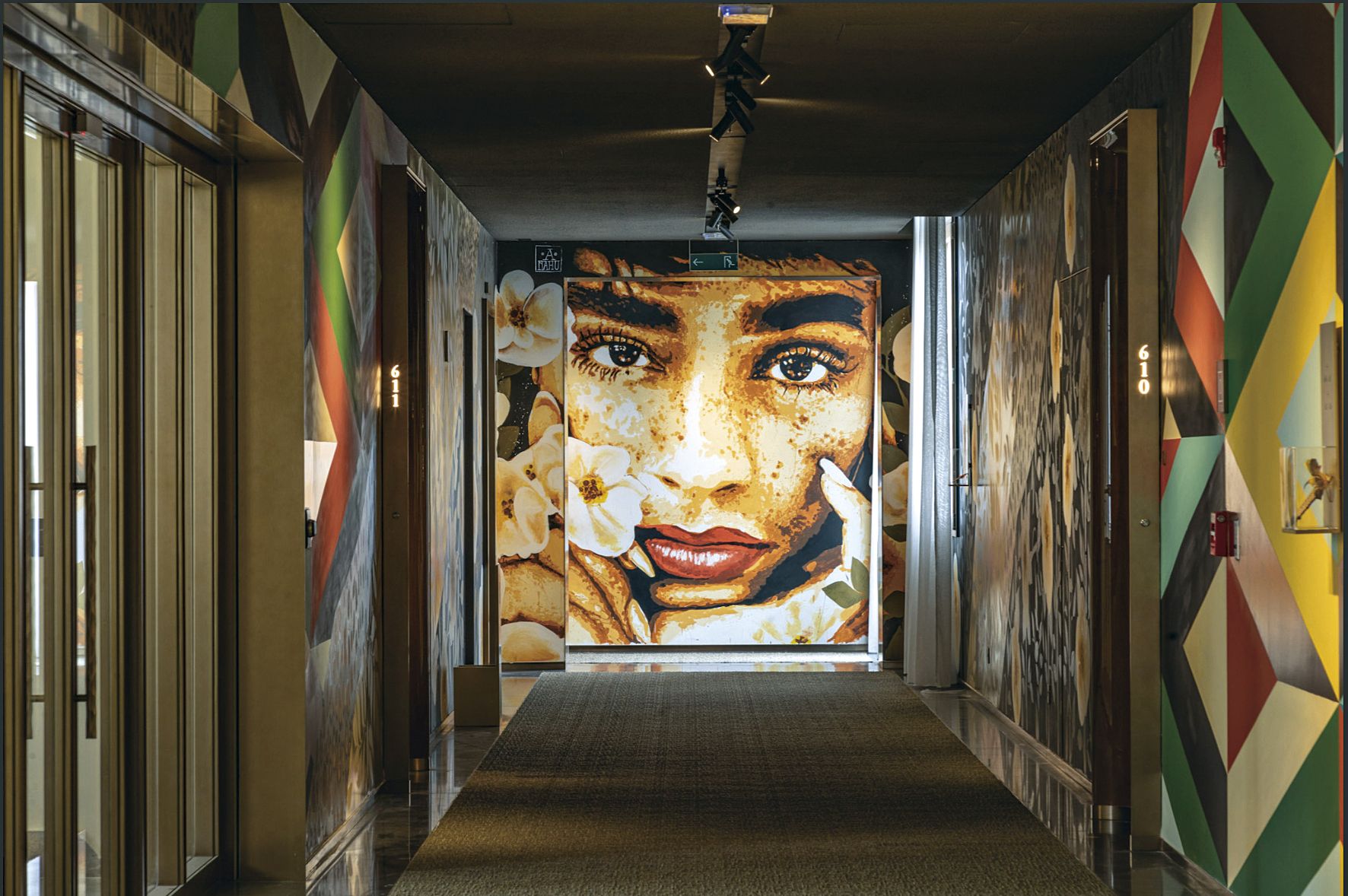 THE HOTEL DESIGN - ホテルデザインのアートとインテリア Amazon.co.jp: THE HOTEL DESIGN (alpha books) : アルファ企画: 本