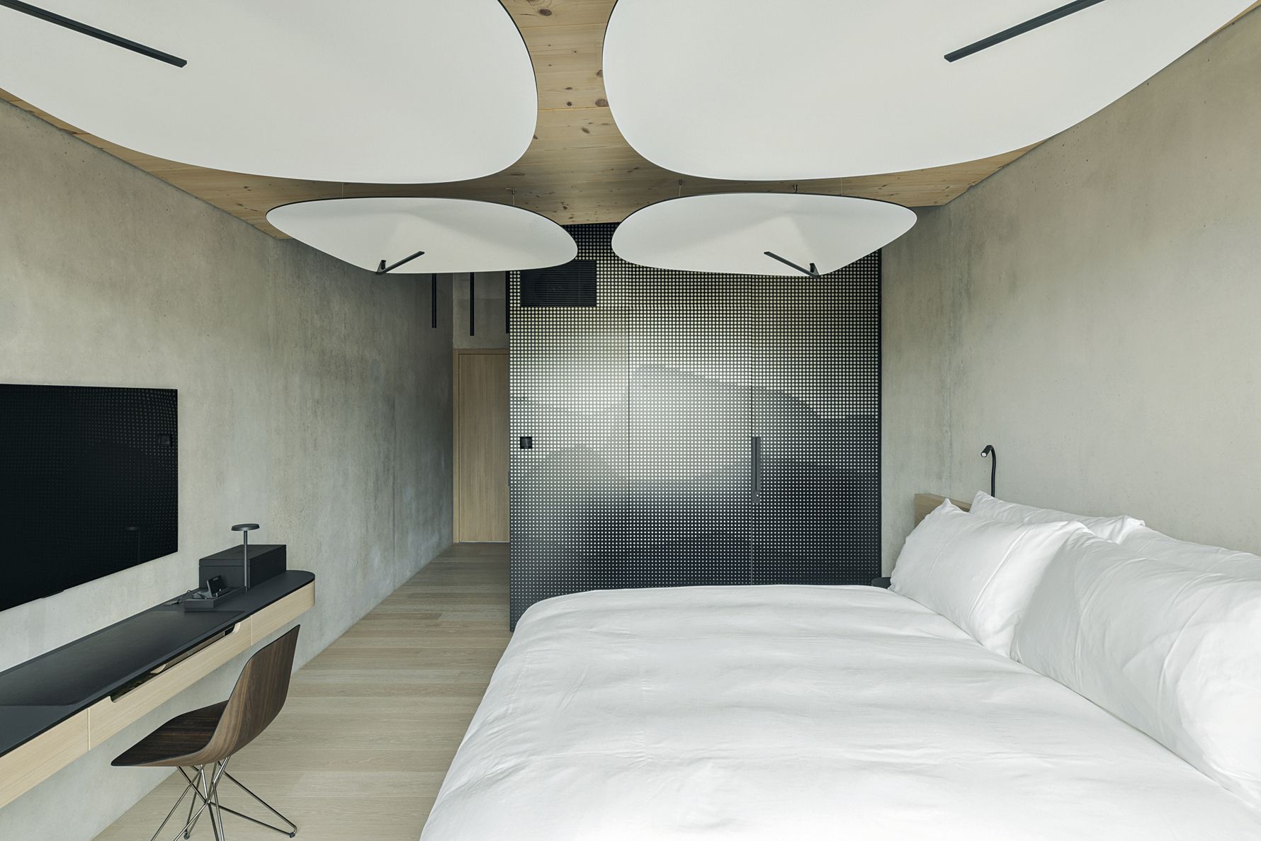 Amazon.co.jp: THE HOTEL DESIGN (alpha books) : アルファ企画: 本