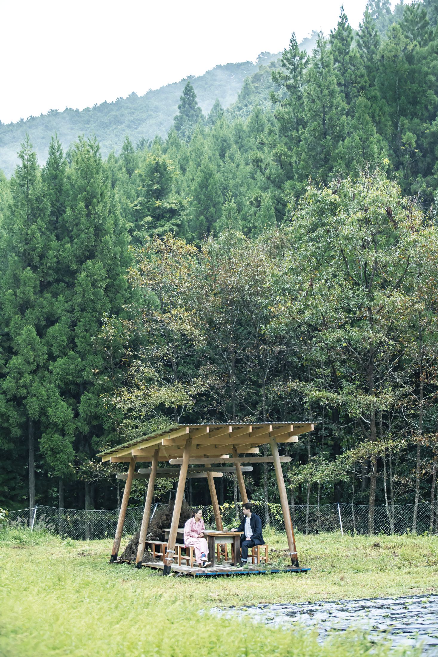 祖父に教わった自由な思考で、日本の山村から発信する | ELLE