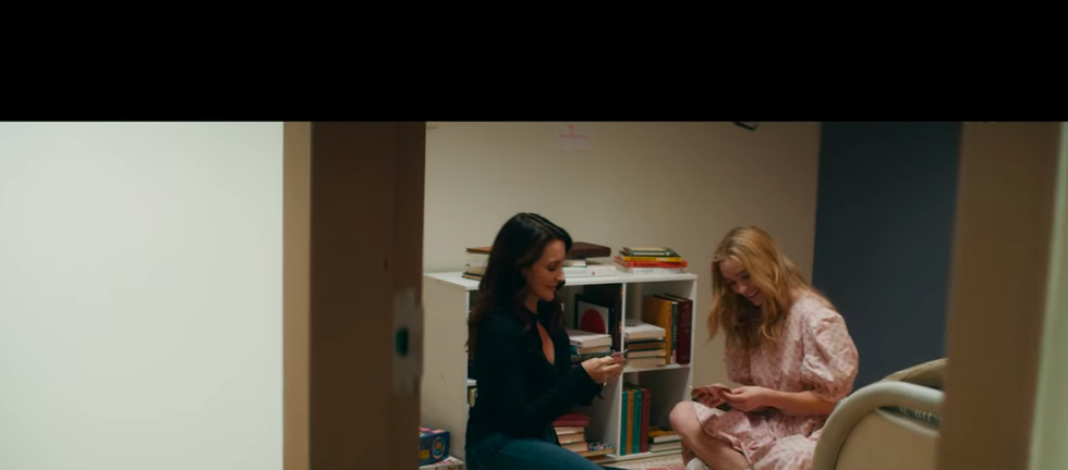 deadly illusions  greer grammer as grace and kristin davis as mary