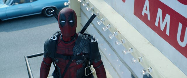 Deadpool, Superhero, Fictional character, Suit actor, 