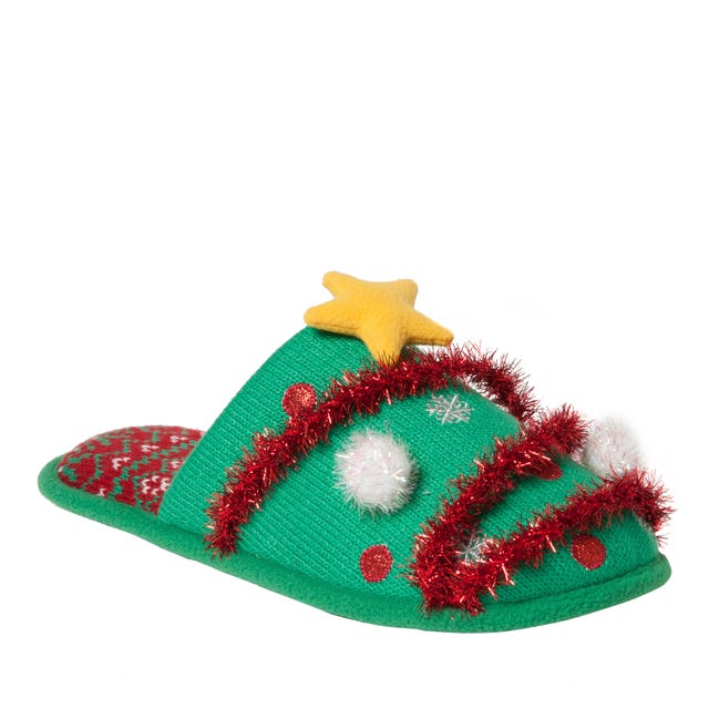 Footwear, Green, Slipper, Product, Shoe, Baby & toddler shoe, Christmas, Christmas tree, Christmas ornament, 