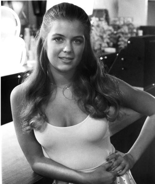 Katherine Kelly Lang attrice debuttante nel 1979