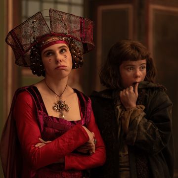 decameron l to r zosia mamet as pampinea and saoirse monica jackson as misia in episode 102 of decameron