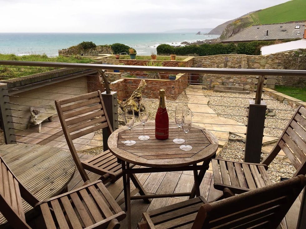 Dog-friendly holidays with hot tub