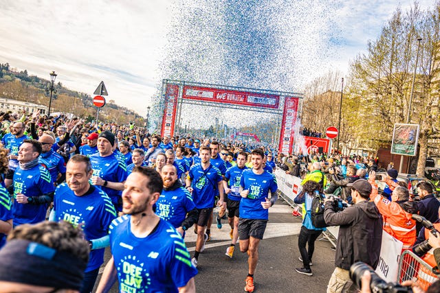 a group of people running