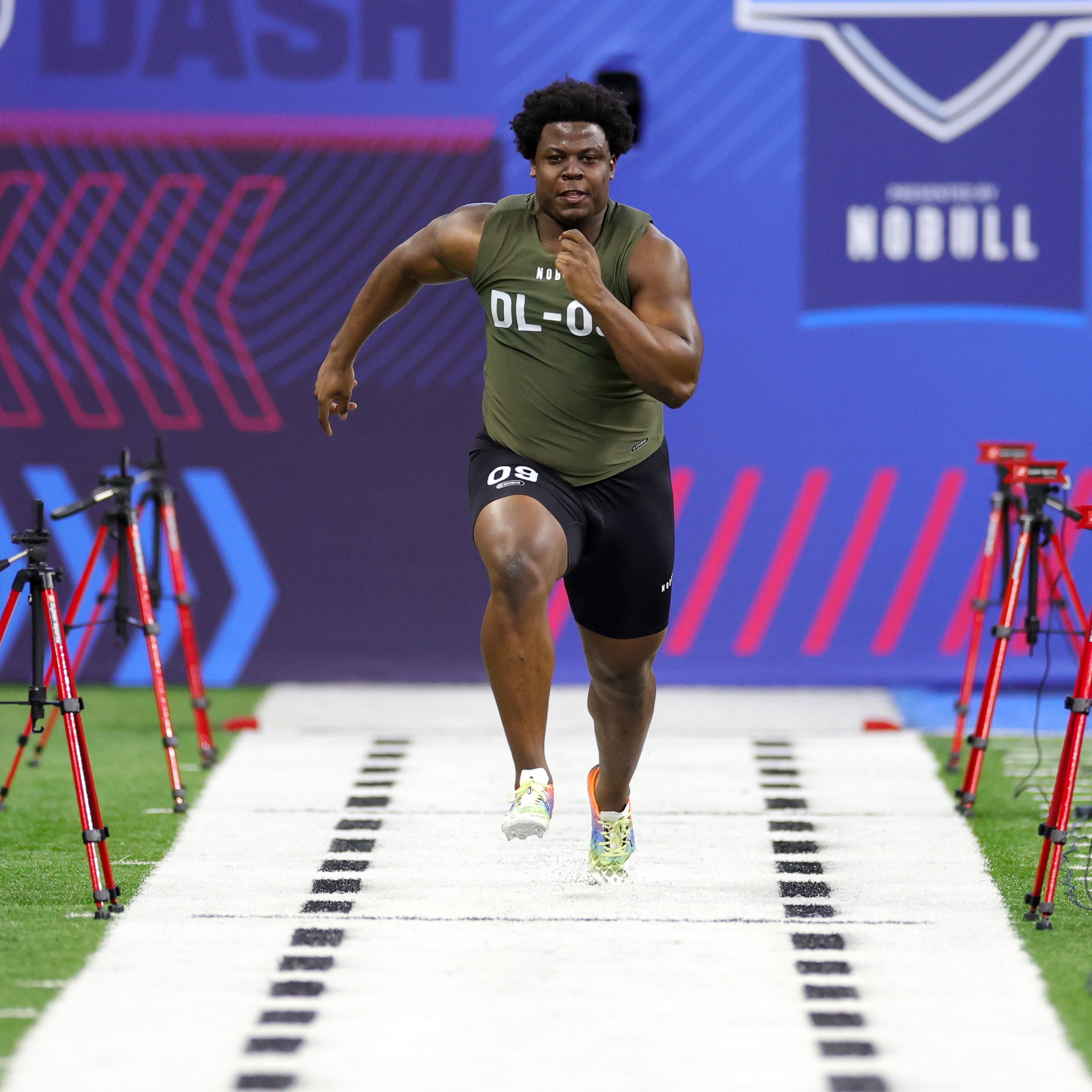 These Huge NFL Combine Prospects Are Frighteningly Fast