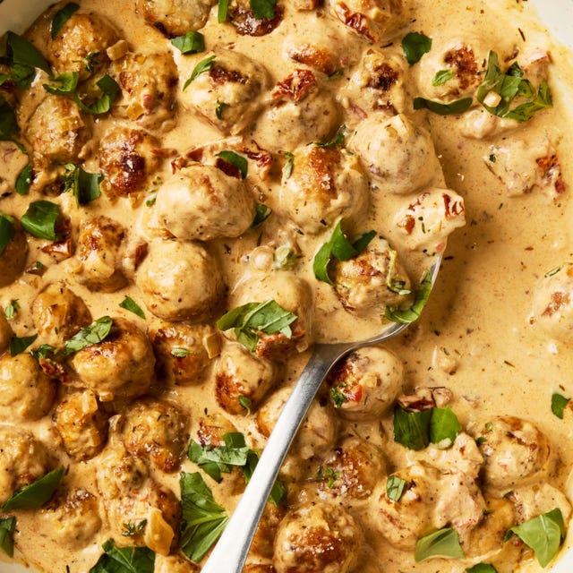 ground chicken and pork with garlic, fresh thyme, and grated parmesan cheese, seared in sundried tomato oil, then tossed in a garlicky, sundried tomato studded cream sauce and topped with torn fresh basil
