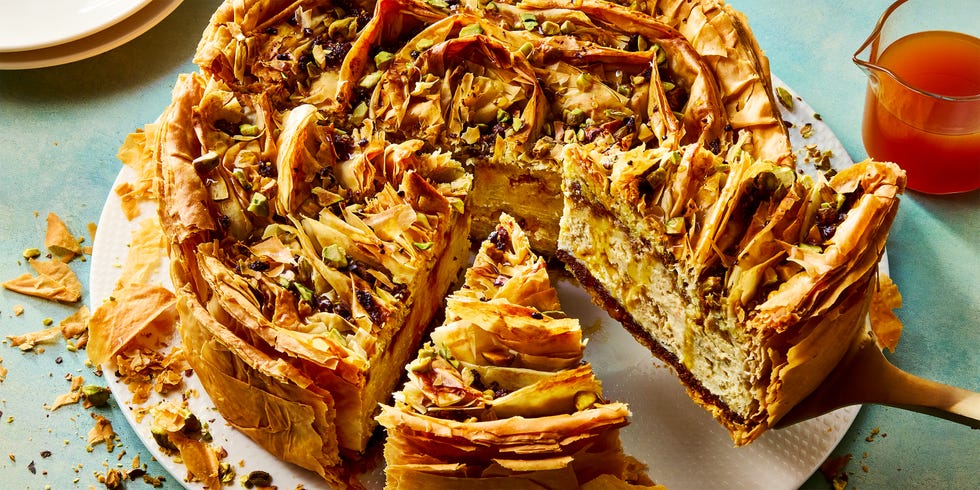tarta de queso arabe con pistacho, nueces, miel, naranja y masa filo