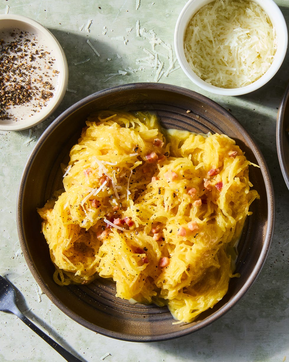 spaghetti squash carbonara in a bowl