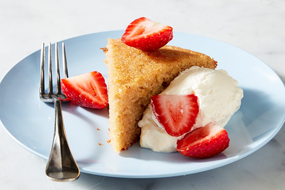 almond cake  delishcom