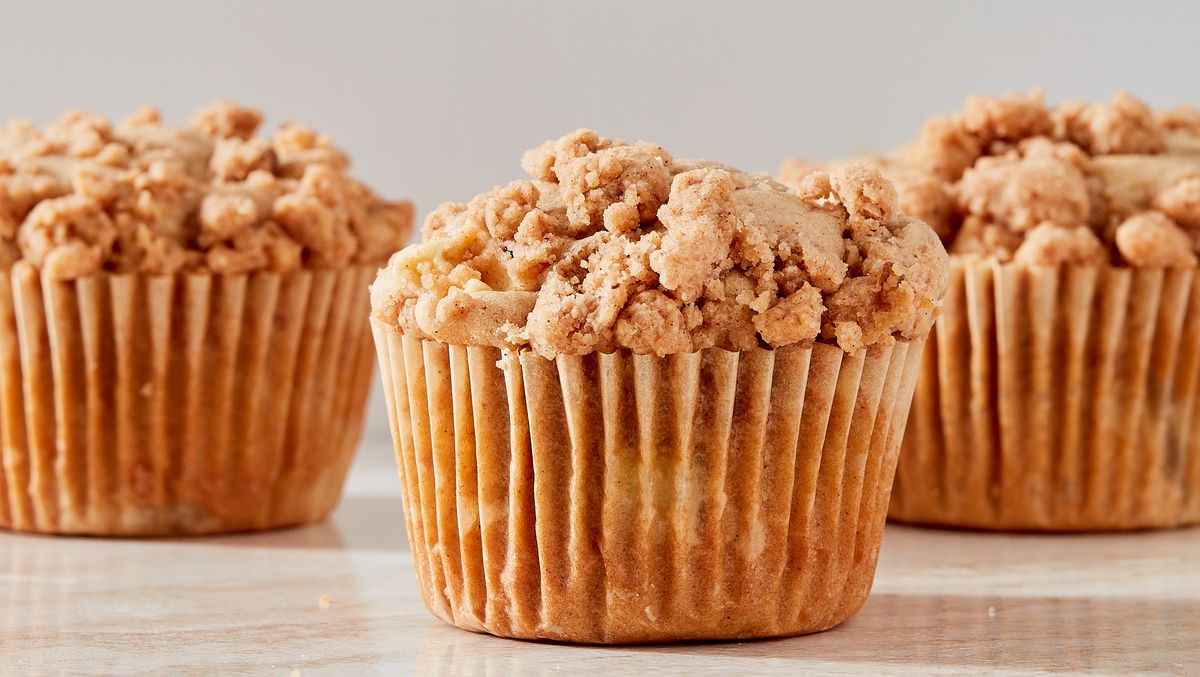 preview for Apple Crumble Meets Muffins In These Perfect Treats