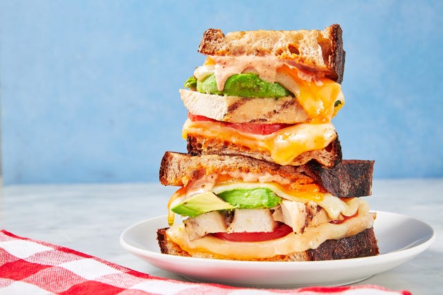 Dish, Food, Cuisine, Ingredient, Breakfast sandwich, Bacon sandwich, Sandwich, Fast food, Produce, Finger food, 